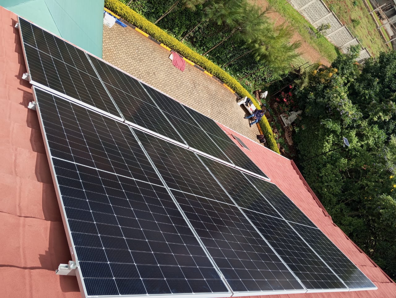 8kW-10kWh Residential solar hybrid solution thumbnail
